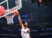 米兰体育下载-火箭客场击败老鹰，哈登砍下40+大三双