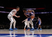 米兰真人-恩比德28+17，76人险胜尼克斯