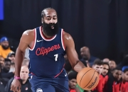 米兰体育-火箭大胜开拓者，哈登再次砍下50+得分