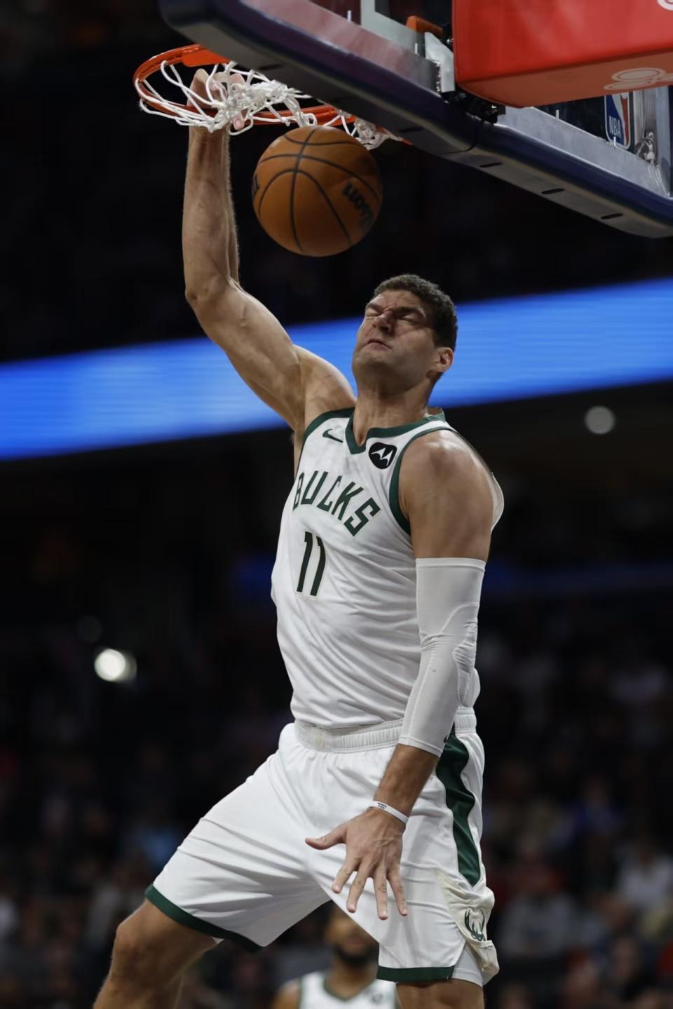 雄鹿主场逆转掘金,字母哥35分表现助球队绝杀 雄鹿主场逆转掘金,字母哥35分表现助球队绝杀