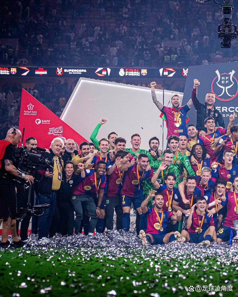 西班牙队遭遇挑战，艰难击败对手晋级四强