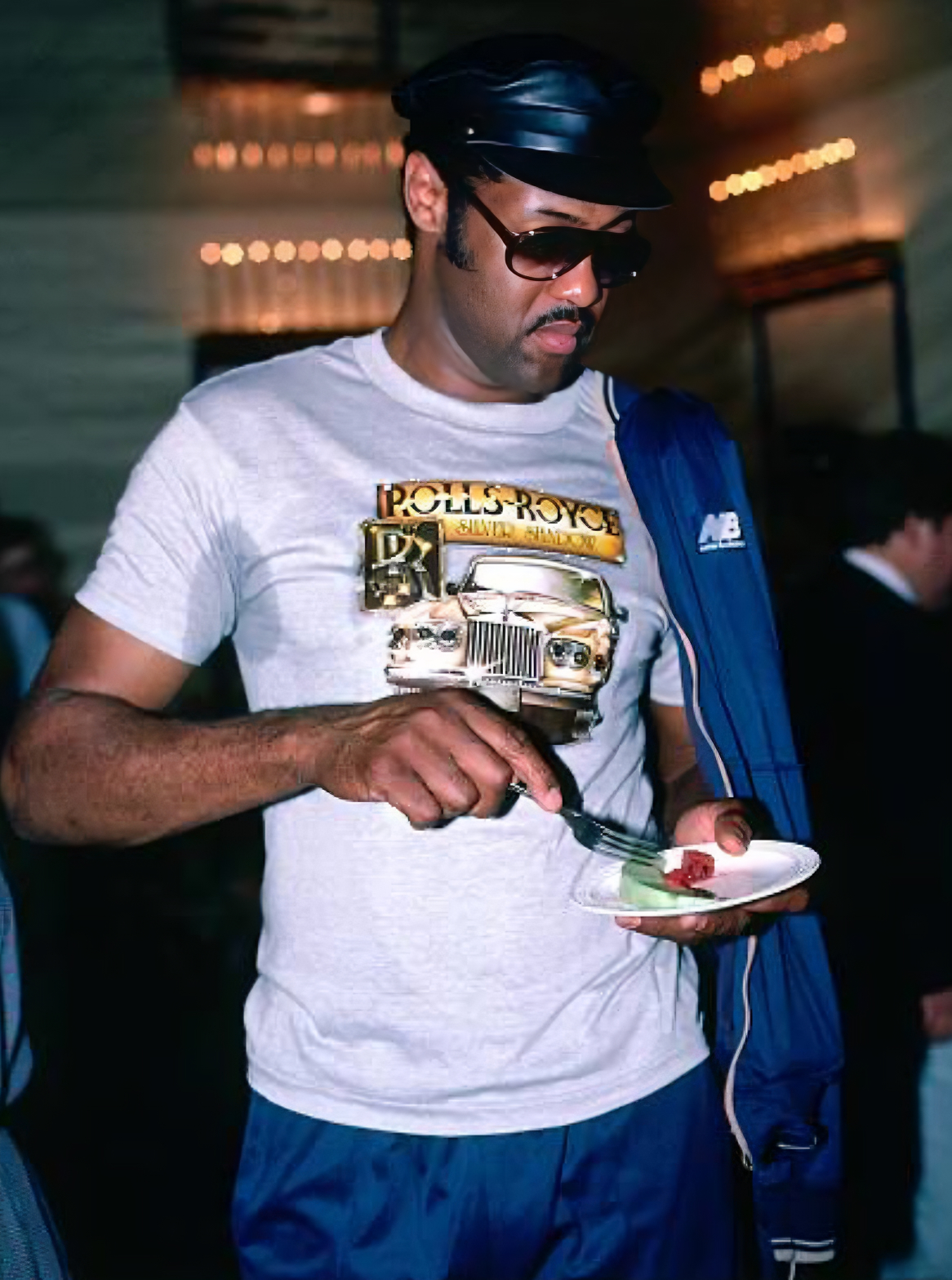 欧洲顶级篮球联赛:里昂公鸡逆转里加狮队晋级总决赛 欧洲顶级篮球联赛:里昂公鸡逆转里加狮队晋级总决赛