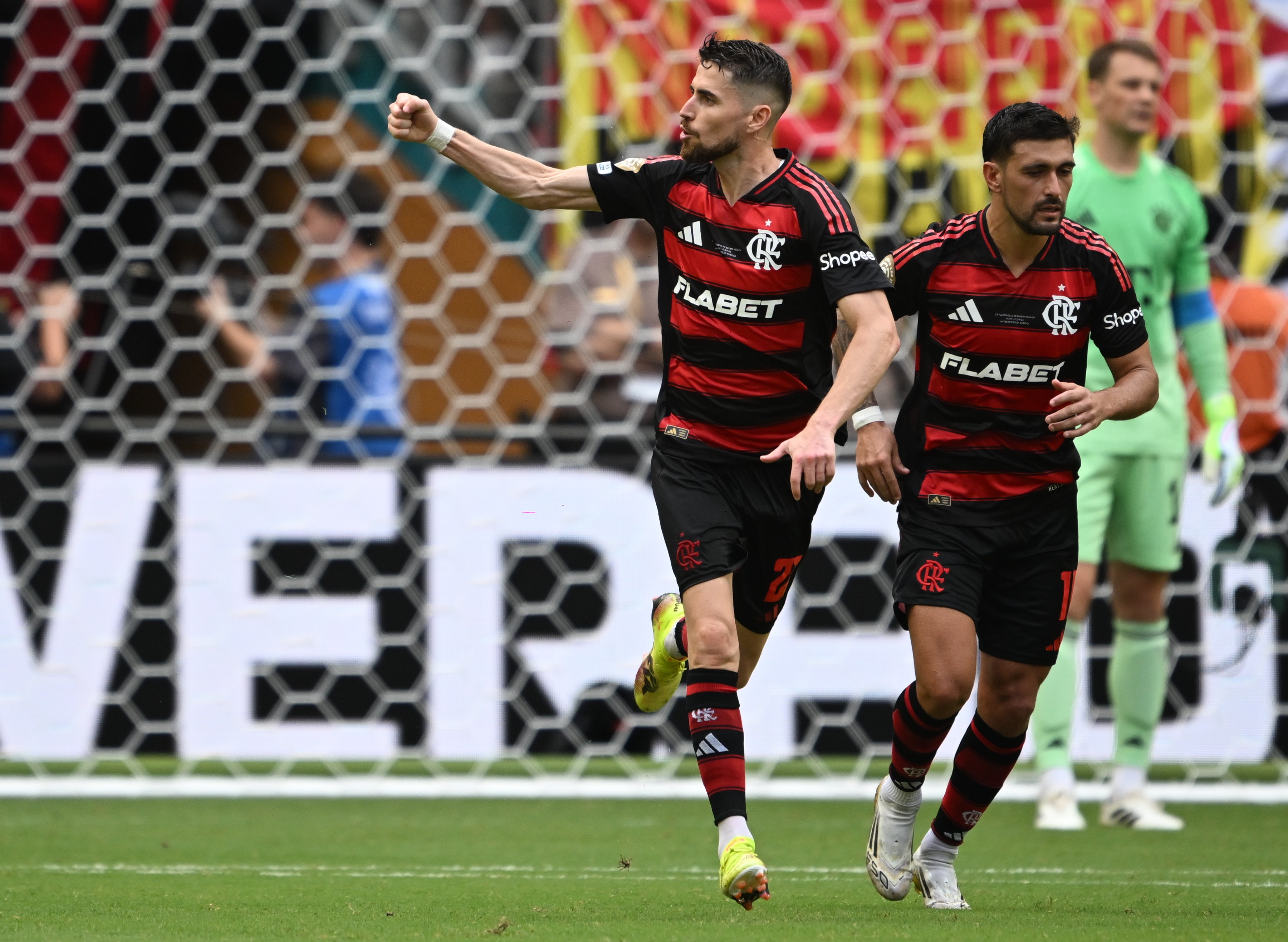 顺风顺水,拜仁慕尼黑轻松晋级淘汰赛的简单介绍 顺风顺水,拜仁慕尼黑轻松晋级淘汰赛的简单介绍