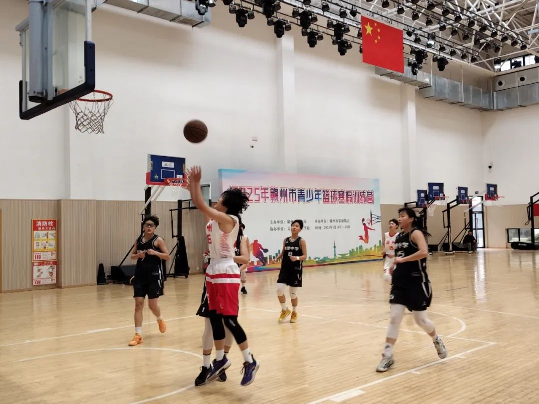 关于球队开展篮球训练营,吸引众多青少年参与的信息 关于球队开展篮球训练营,吸引众多青少年参与的信息