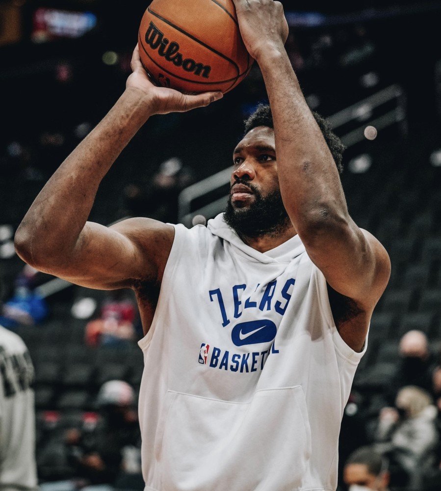 奇才血洗澳大利亚男篮,恩比德三分雨点燃全场 奇才血洗澳大利亚男篮,恩比德三分雨点燃全场