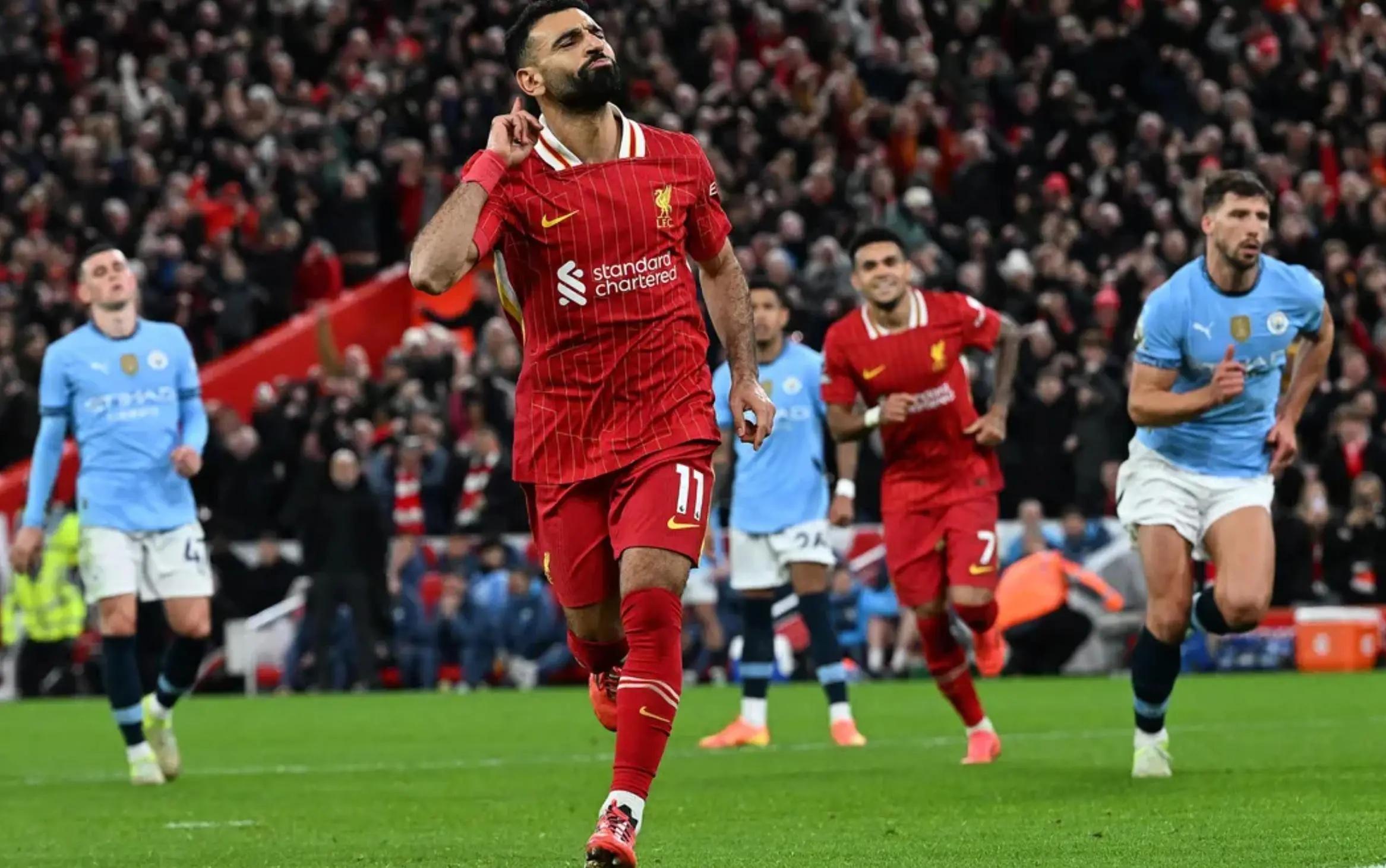 利物浦逆转击败曼联,占据英超榜首位置 利物浦逆转击败曼联,占据英超榜首位置