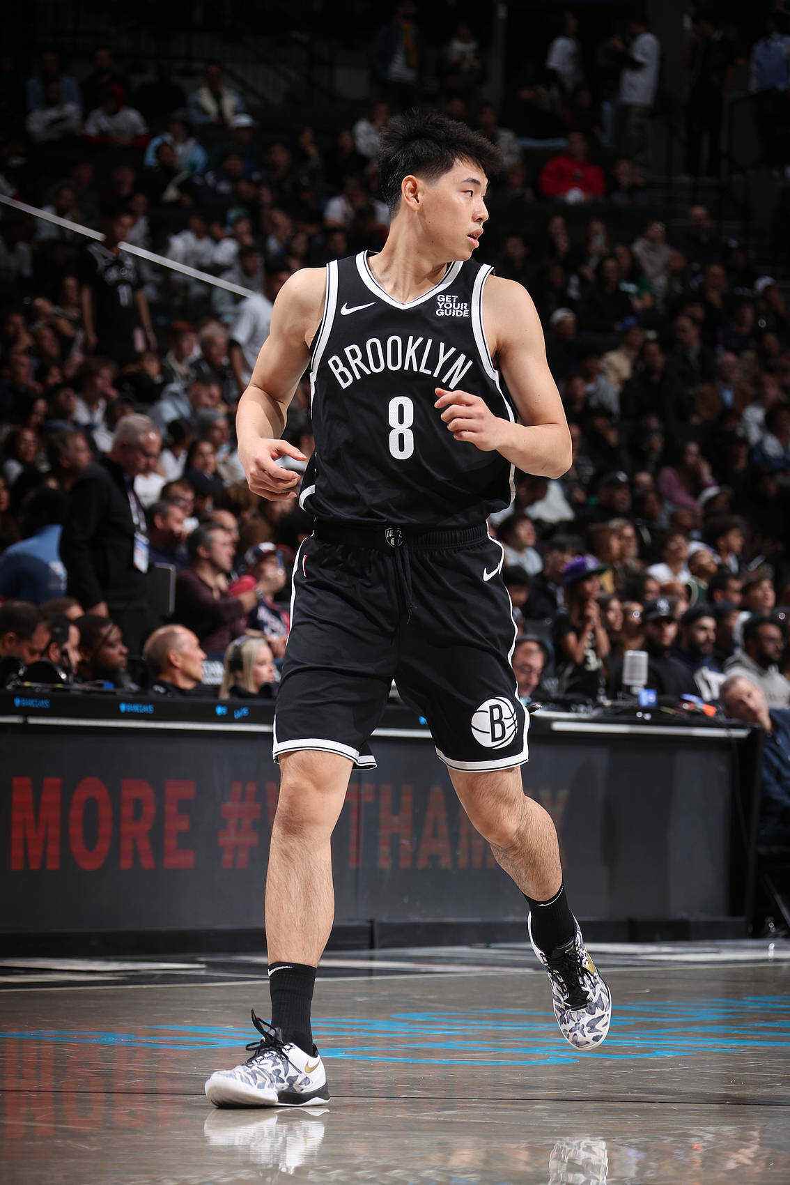 雄鹿横扫篮网,字母哥状态神勇 雄鹿横扫篮网,字母哥状态神勇